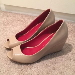 Chinese Laundry Nude Pumps